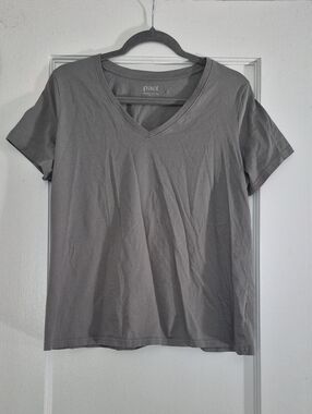 Pact Organic Softspun Essential V-Neck Tee In Dusted Green